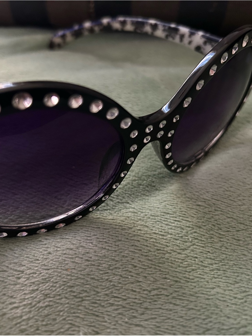 Black Crystal-Accent Oversized gradient Women's Sunglasses